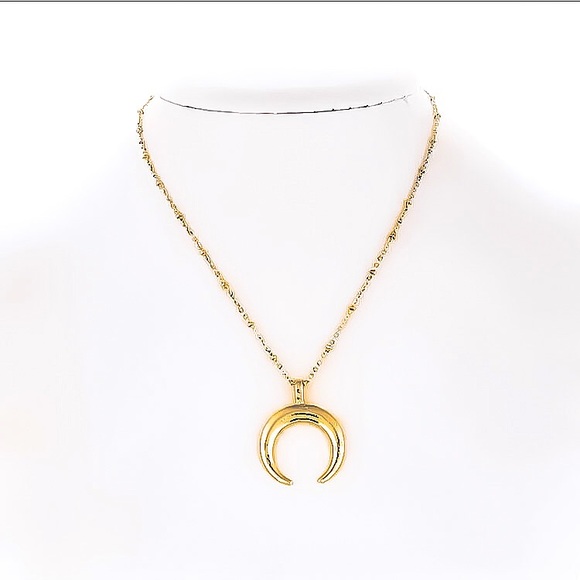 ⚜️[𝟯/$𝟮𝟴]⚜️Gold Horn Simple Dainty Choker NEW - Picture 4 of 10